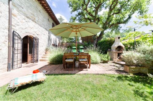 Castellina in Chianti Casa | La Misura cottage with swimming pool