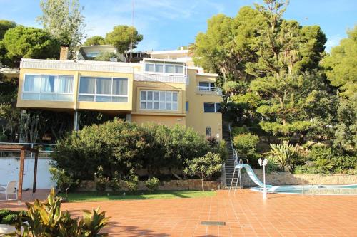 Tamarit Villa | La Mora Paradise