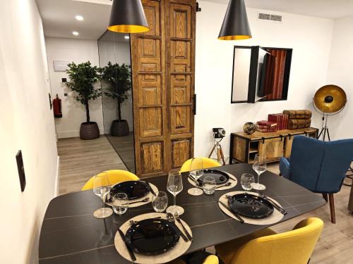 Plasencia Apartamento | La Parada del Rey - Luxury Suites