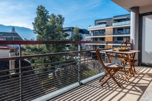 Cran-Gevrier Apartamento | La Parenthèse - Annecy- Grande Terrasse - Chambre - Garage
