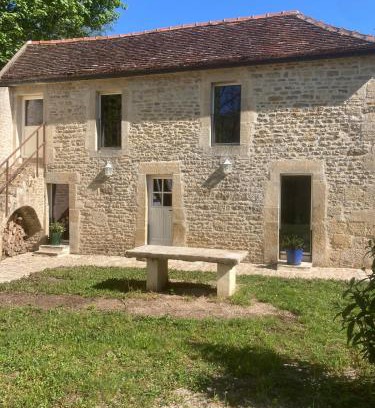 LIsle-sur-Serein Casa | La petite Chapelle