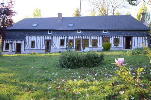 Bonneville-la-Louvet Casa | La Petite Haie