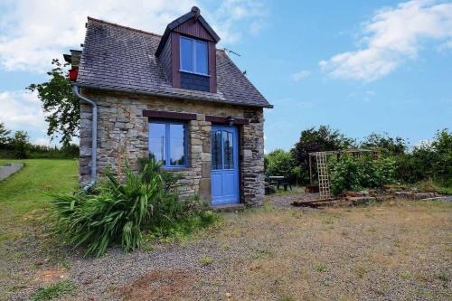 Tremblay Casa | La petite maison bleue