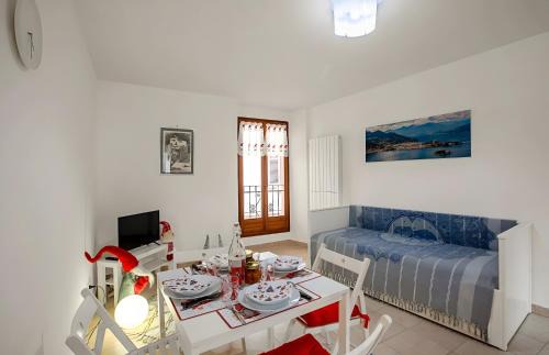Intra Apartamento | La piccola Lami