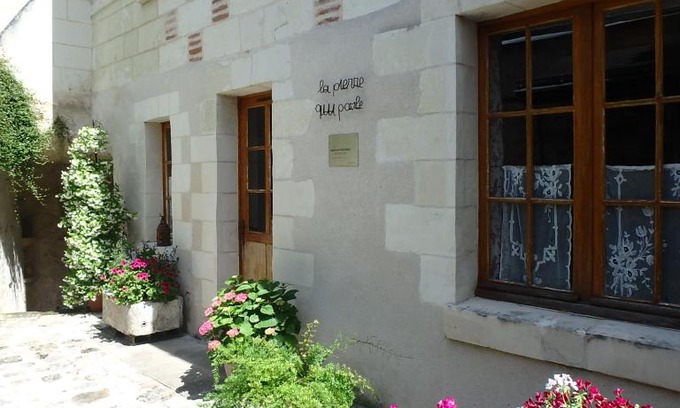 Luynes Casa | La Pierre qui Parle