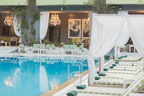 Skiathos Town Hotel | La Piscine Art Hotel, Philian Hotels and Resorts