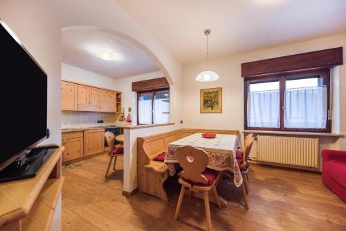 Castello-Molina di Fiemme Apartamento | La pratolina piano terra