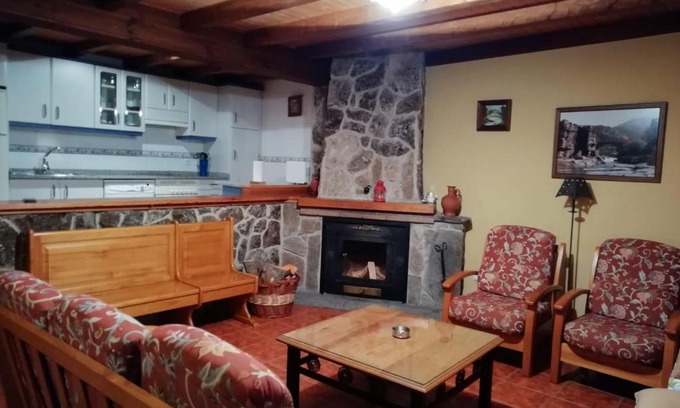 Hoyos del Espino Casa | La Puente 10 de Gredos