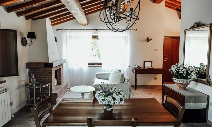 Montecastrilli Cama Y Desayuno | La Pupazza Bed&Breakfast