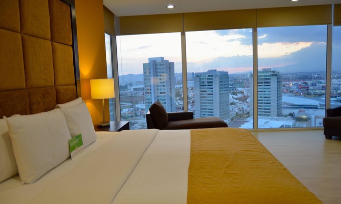 Zona de Angelópolis Hotel | La Quinta by Wyndham Puebla Palmas Angelopolis