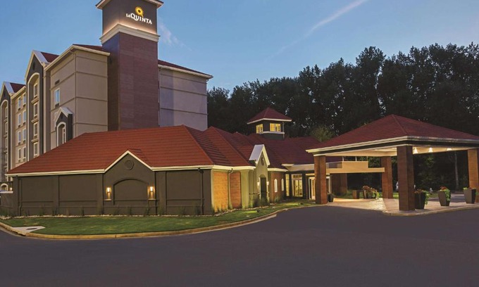 Alpharetta Hotel | La Quinta by Wyndham Atlanta Alpharetta