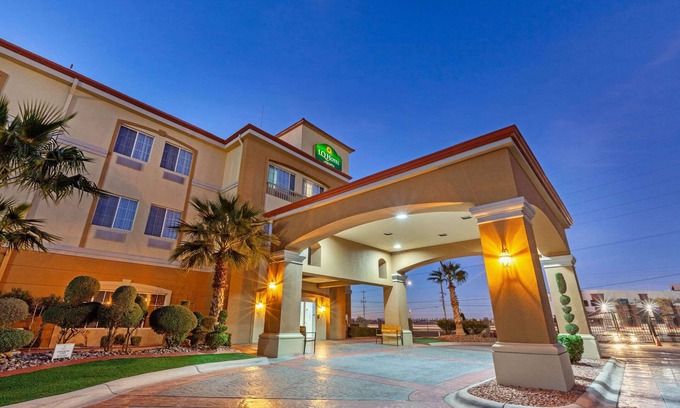 Municipio de Juárez Hotel | La Quinta by Wyndham Cd Juarez Near US Consulate
