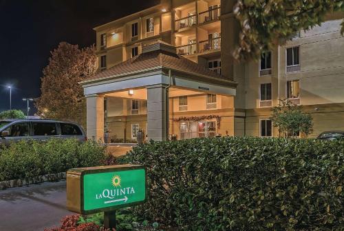Pigeon Forge Hotel | La Quinta by Wyndham Pigeon Forge