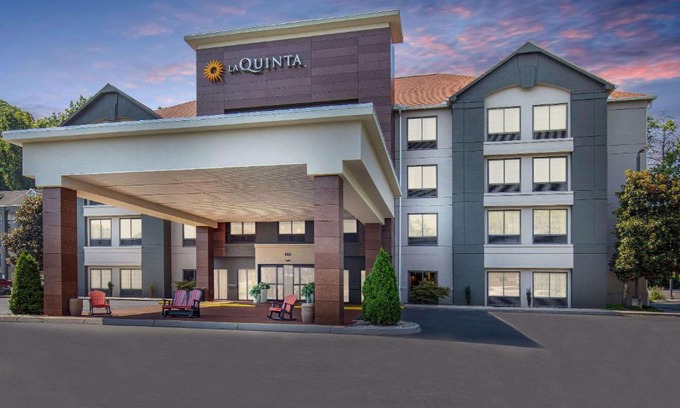 Pigeon Forge Hotel | La Quinta Inn by Wyndham Pigeon Forge-Dollywood