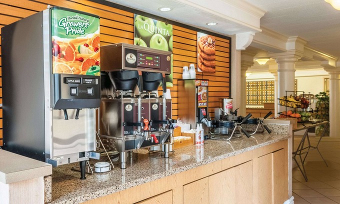 Terrytown Hotel | La Quinta Inn by Wyndham New Orleans West Bank / Gretna