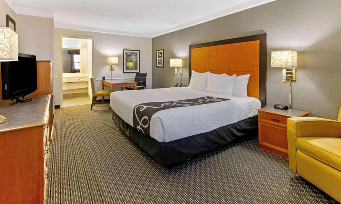 Southside Hotel | La Quinta Inn by Wyndham Santa Fe
