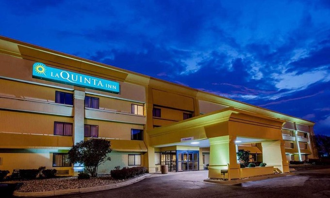 Southgate Hotel | La Quinta Inn by Wyndham Detroit Southgate