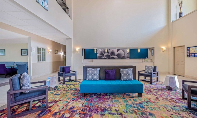 Northwest Corpus Christi Hotel | La Quinta Inn & Suites by Wyndham Corpus Christi Northwest