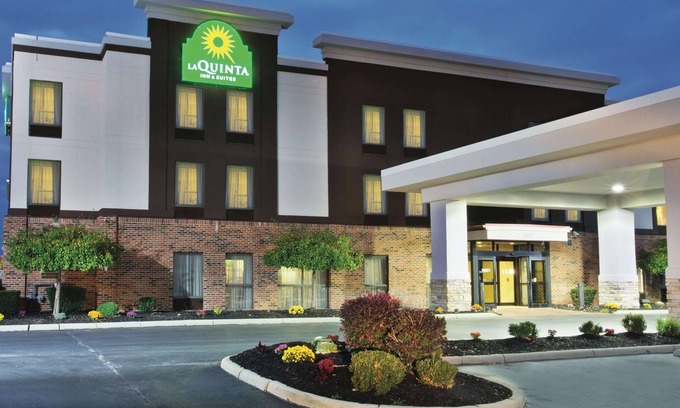 Grove City Hotel | La Quinta Inn & Suites by Wyndham Columbus - Grove City