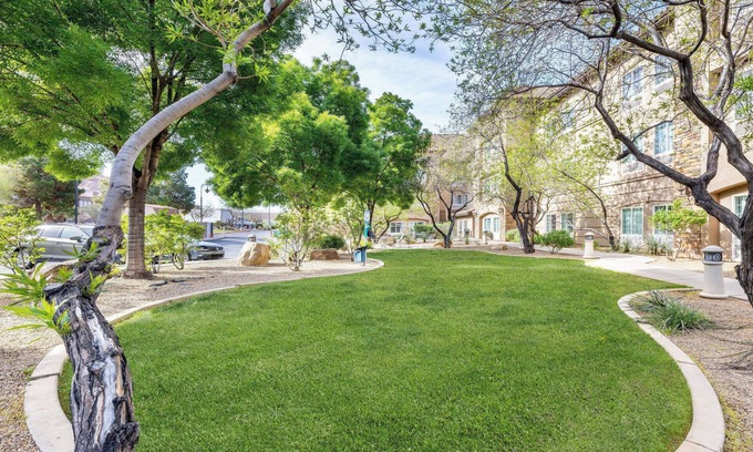 St. George Hotel | La Quinta Inn & Suites by Wyndham St. George