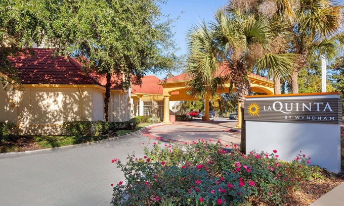 Ocala Hotel | La Quinta Inn & Suites by Wyndham Ocala