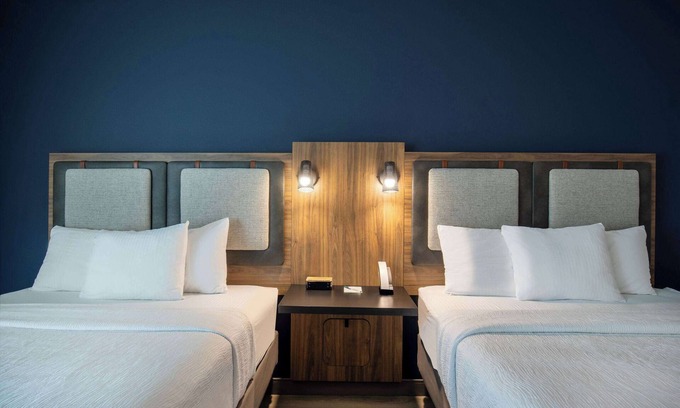 Downtown Chattanooga Hotel | La Quinta Inn & Suites by Wyndham Chattanooga Downtown/South