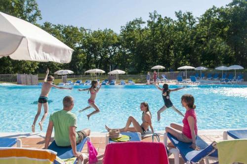 Monflanquin Apartamento | La Résidence Vacances Mondésir appartement 3 étoiles