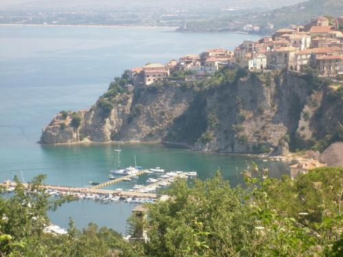 Agropoli Cama Y Desayuno | La Roccia
