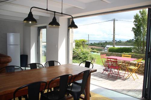 Roscoff Casa | La Romance,vue mer, jardin et proche plage