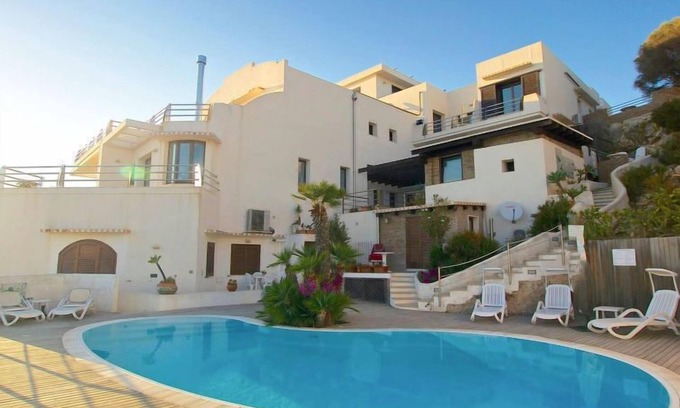 Plemmirio Apartamento | La Rosa by Interhome