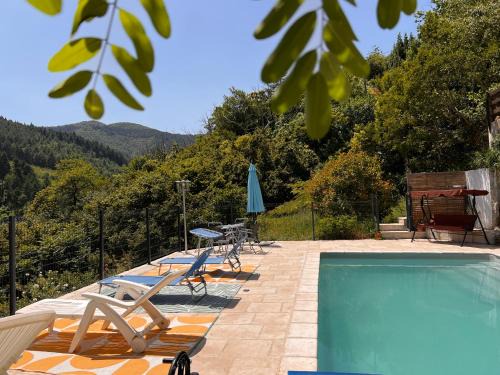 Roquedur Casa | La Roseraie - Gite avec piscine en Cévennes