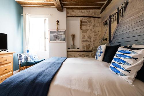 Vence Apartamento | La Sanverine beautiful renovated duplex - historic center Vence