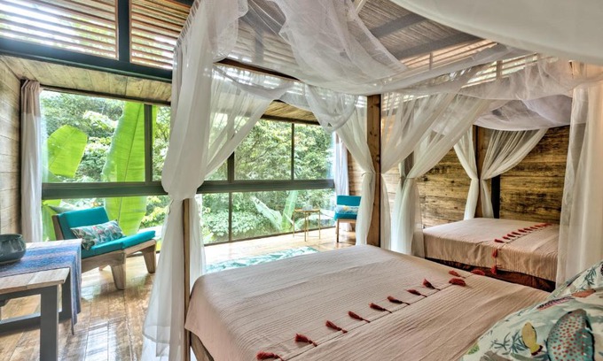 Cahuita Cabina | La Shamana - Ecological Concept in Jungle