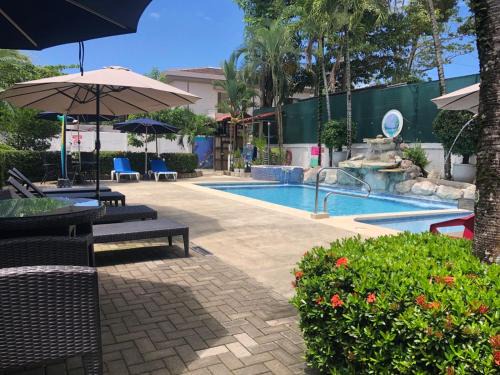 Jaco Hotel | La Sirena Playa Jacó
