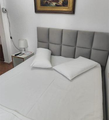 Tirana Apartamento | La Strada