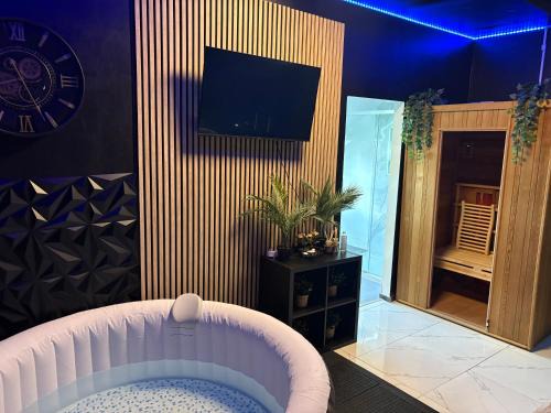Jemeppe-sur-Meuse Apartamento | La suite 7 Sauna et jacuzi