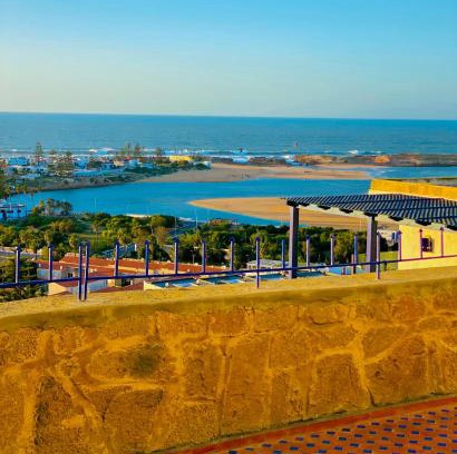 Oualidia Casa | La terasse vue sur mer uniquement les familles