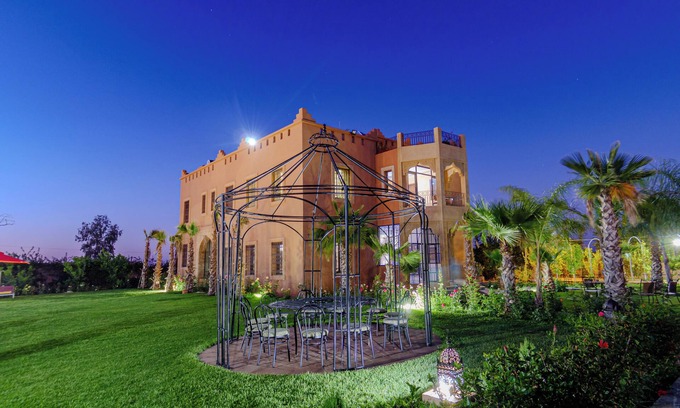Ait Zat Casa | La Terra Rosa
