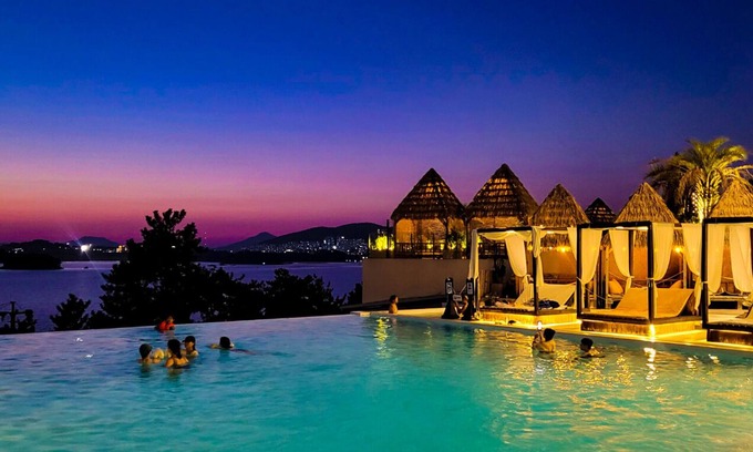 Dolsan-eup Hotel | La Terrace Resort