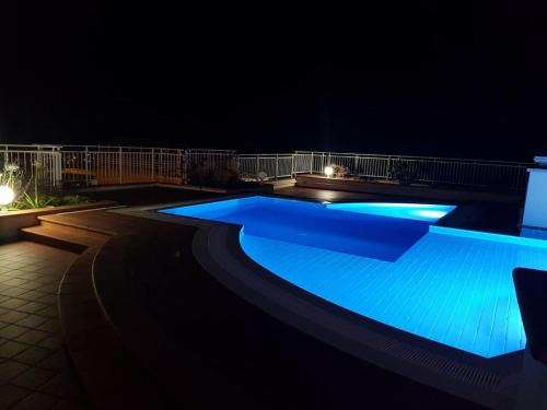 Cap d'Ail Apartamento | La Terrasse de Monaco Swimming pool