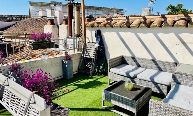 Faubourg Apartamento | La Terrasse des Arènes