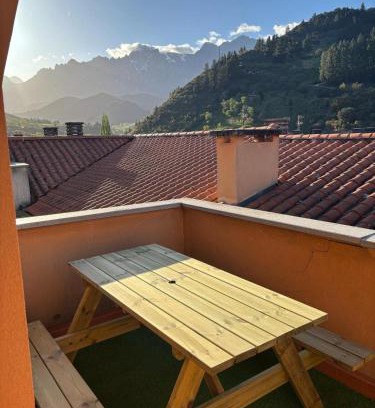 Potes Apartamento | La terraza de Los Picos de Europa
