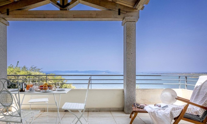 Terra Mala Casa | La Terrazza Sul Golfo