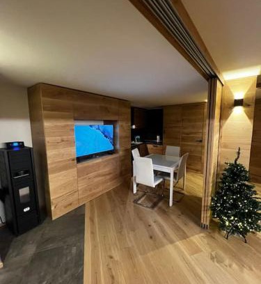 La Thuile Apartamento | La Thuile: Sci, Trekking e Relax
