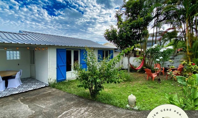 Saint-Philippe Casa | La Tit'kaz Bégonia