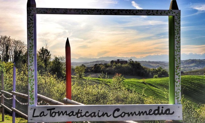 Mongardino Casa | La Tomatica In Commedia