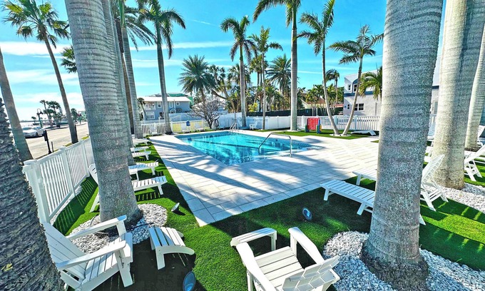 Pass-a-Grille Historic District Apartamento | La Tortuga Historic Pass A Grille St Pete Beach Unit 1 thru 5