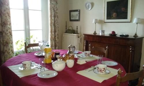 Angouleme Cama Y Desayuno | La Tour de Lavalette