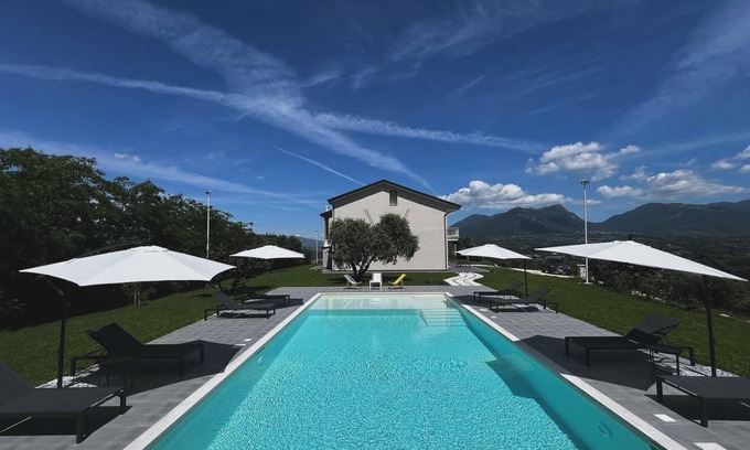 Castel Campagnano Casa | La Valle B&B