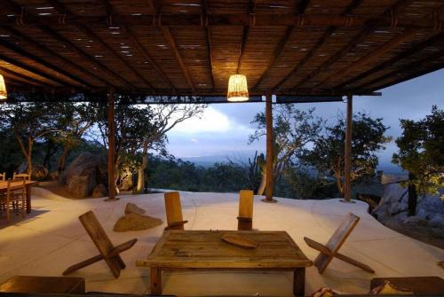 La Paz Casa | La Ventana, La Paz Rancho Ancon Mountain and Sea Desert Oasis